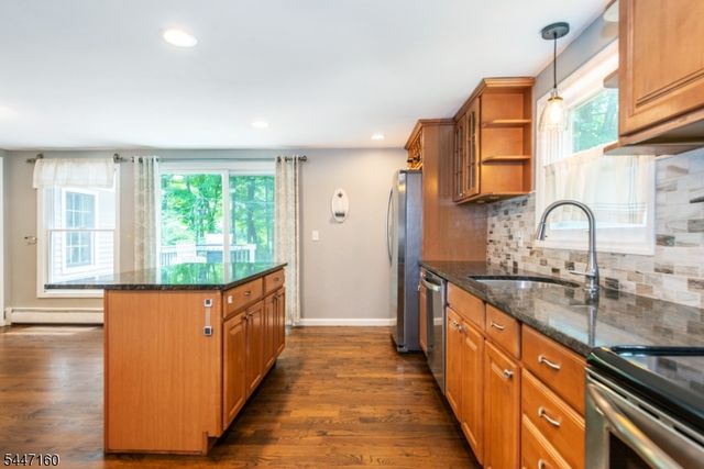105 Drakestown Rd, Washington Twp., NJ 07840