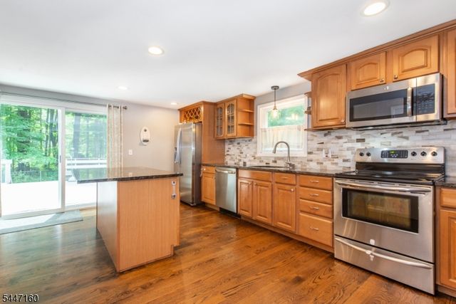 105 Drakestown Rd, Washington Twp., NJ 07840