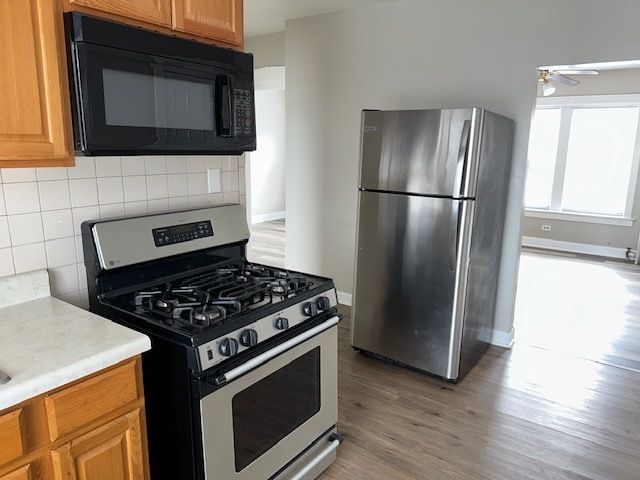 4054 W Dickens Avenue 2B, Chicago, IL 60639