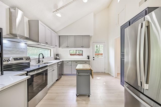7445 Cobbs Oak Lane, Rosharon, TX 77583