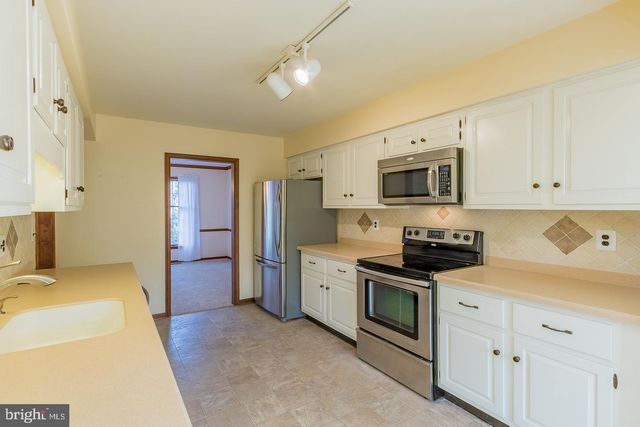 1 GREAT BRIDGE CT, Medford, NJ 08055