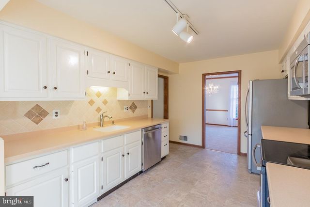 1 GREAT BRIDGE CT, Medford, NJ 08055