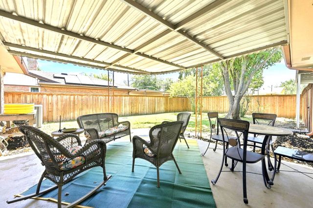 1540 Brook Valley Lane, Dallas, TX 75232