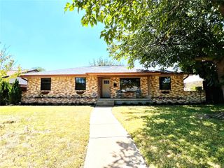 1540 Brook Valley Lane, Dallas, TX 75232