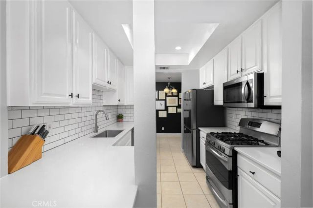 1271 Granville Avenue 102, Los Angeles, CA 90025