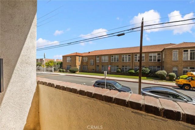 1271 Granville Avenue 102, Los Angeles, CA 90025