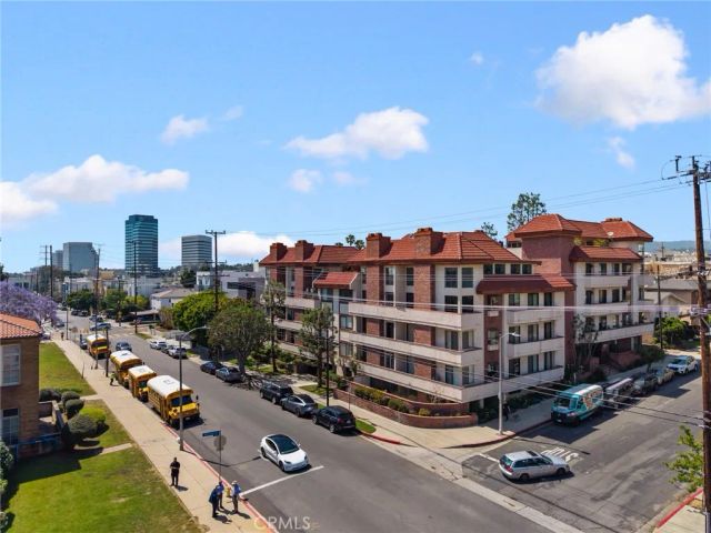 1271 Granville Avenue 102, Los Angeles, CA 90025