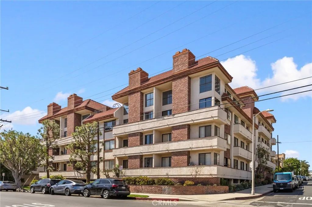 1271 Granville Avenue 102, Los Angeles, CA 90025