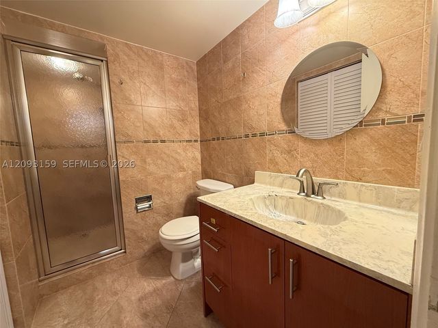 1865 S Ocean Dr 5H, Hallandale Beach, FL 33009