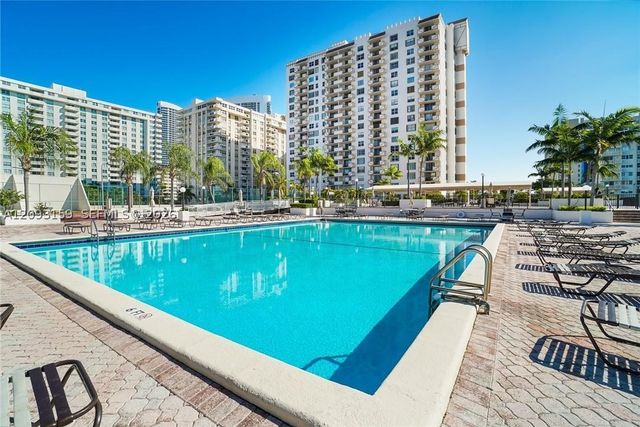 1865 S Ocean Dr 5H, Hallandale Beach, FL 33009