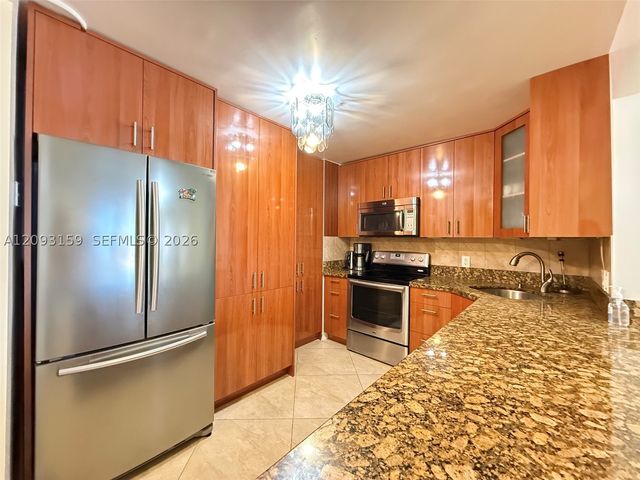1865 S Ocean Dr 5H, Hallandale Beach, FL 33009