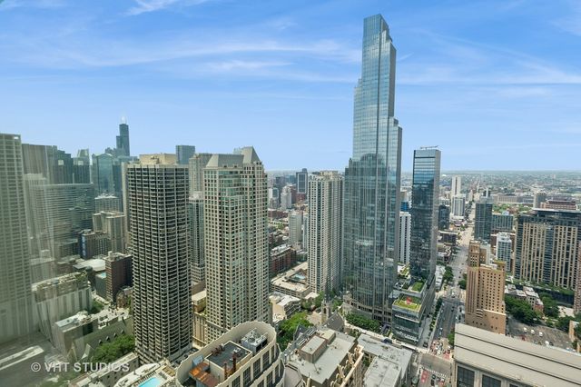 800 N Michigan Avenue 4702, Chicago, IL 60611