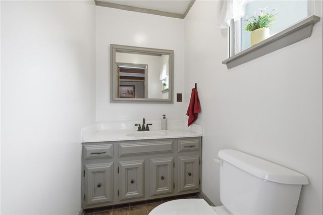 380 5th St, Beaver, PA 15009