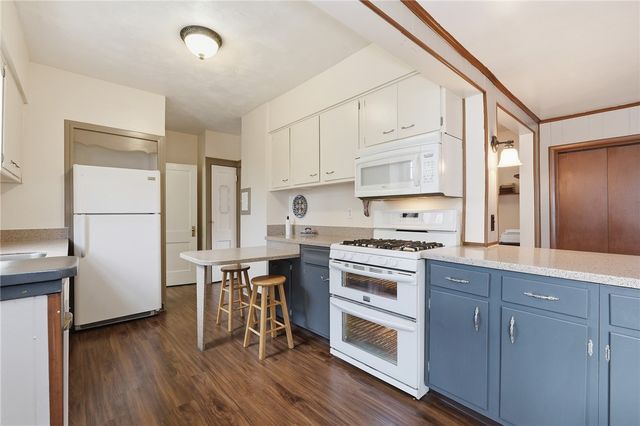 380 5th St, Beaver, PA 15009