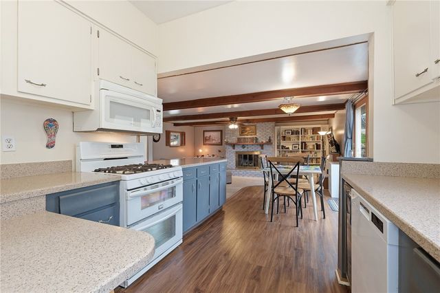 380 5th St, Beaver, PA 15009