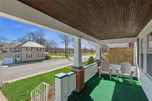 380 5th St, Beaver, PA 15009