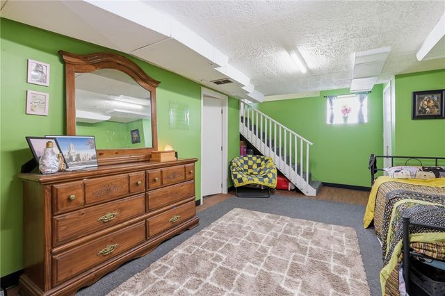 380 5th St, Beaver, PA 15009