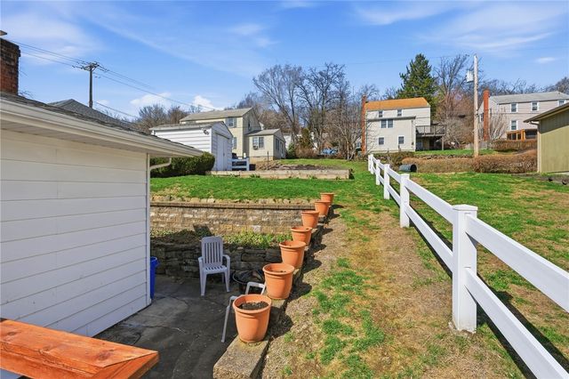 380 5th St, Beaver, PA 15009