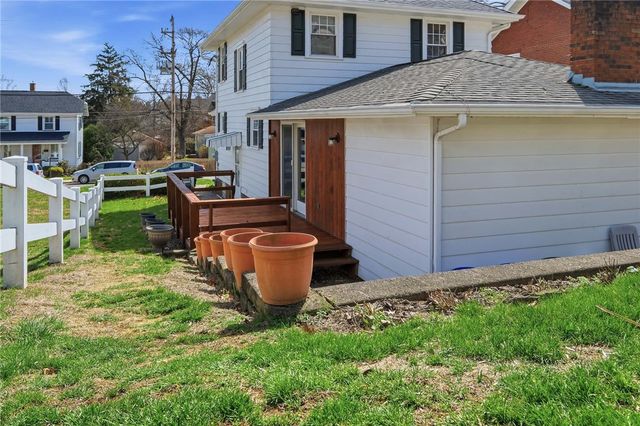 380 5th St, Beaver, PA 15009