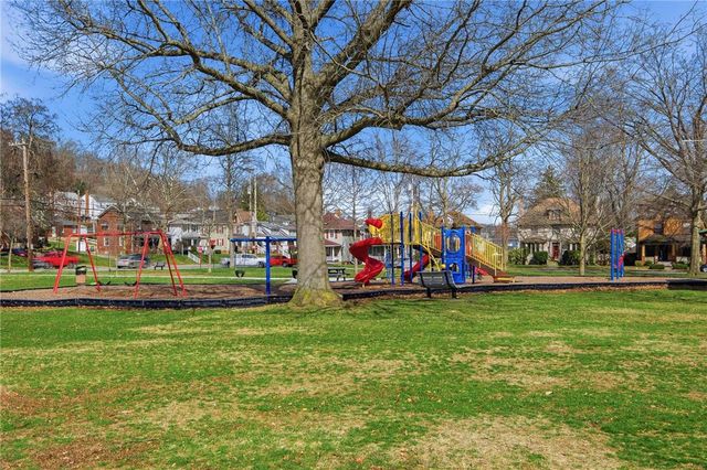 380 5th St, Beaver, PA 15009