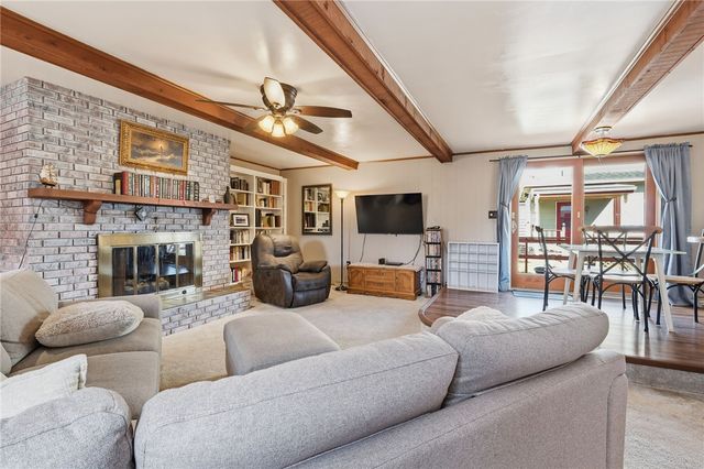 380 5th St, Beaver, PA 15009