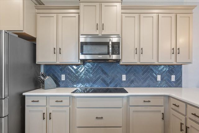 101 Rancho Lorena Drive, Lorena, TX 76655