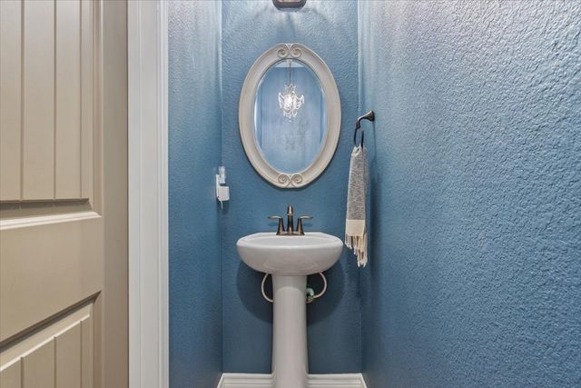 101 Rancho Lorena Drive, Lorena, TX 76655