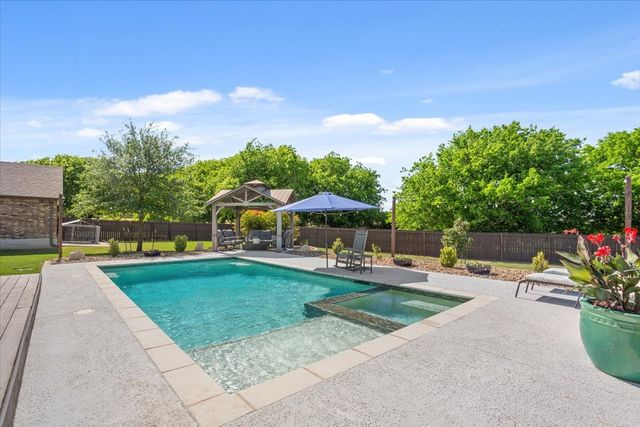 101 Rancho Lorena Drive, Lorena, TX 76655