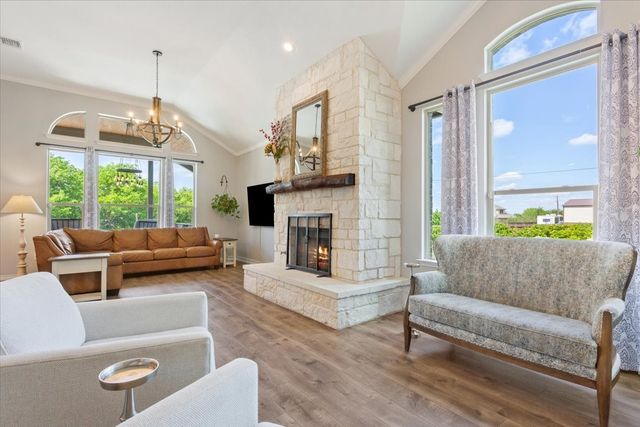 101 Rancho Lorena Drive, Lorena, TX 76655
