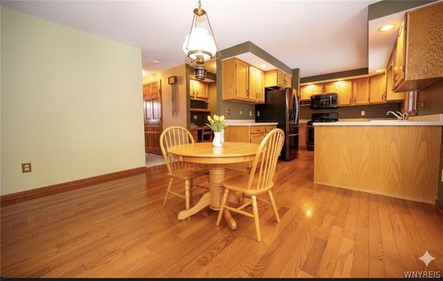 16 Buckhorn Court, Grand Island, NY 14072