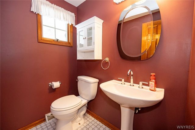 16 Buckhorn Court, Grand Island, NY 14072