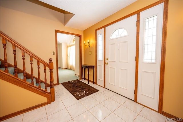 16 Buckhorn Court, Grand Island, NY 14072