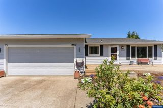 909 Delta Dr NE, Keizer, OR 97303