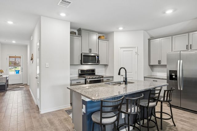 3440 Brady Starr Drive, Aubrey, TX 76227