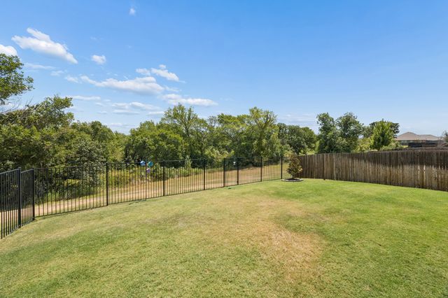 3440 Brady Starr Drive, Aubrey, TX 76227