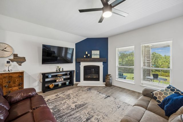 3440 Brady Starr Drive, Aubrey, TX 76227