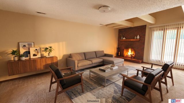 5907 Oakridge Drive, Lincoln, NE 68516