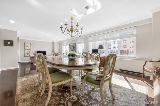 900 S Hanley Road 12E, Clayton, MO 63105