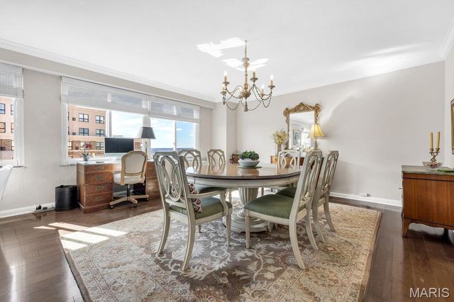 900 S Hanley Road 12E, Clayton, MO 63105