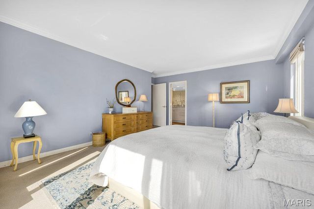 900 S Hanley Road 12E, Clayton, MO 63105