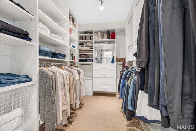 900 S Hanley Road 12E, Clayton, MO 63105