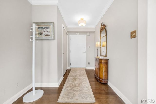 900 S Hanley Road 12E, Clayton, MO 63105