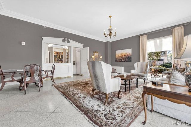 900 S Hanley Road 12E, Clayton, MO 63105