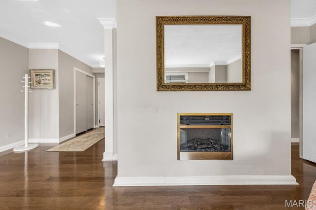 900 S Hanley Road 12E, Clayton, MO 63105