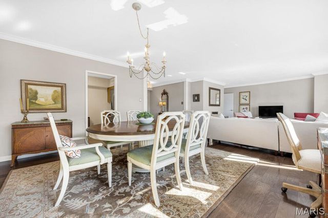 900 S Hanley Road 12E, Clayton, MO 63105