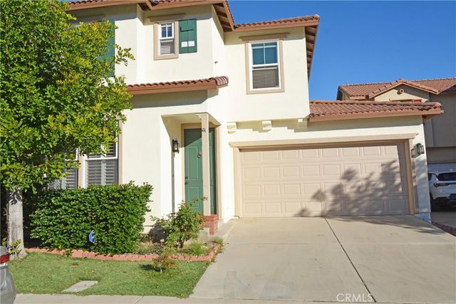 323 Lydia Ln, Corona, CA 92882