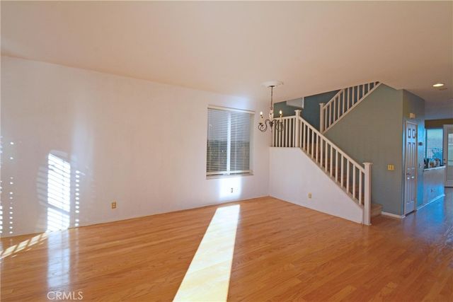 323 Lydia Ln, Corona, CA 92882