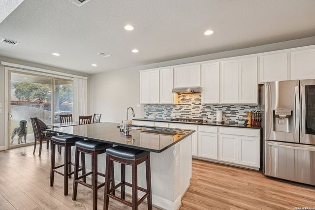 2243 TIPTOP LN, San Antonio, TX 78253