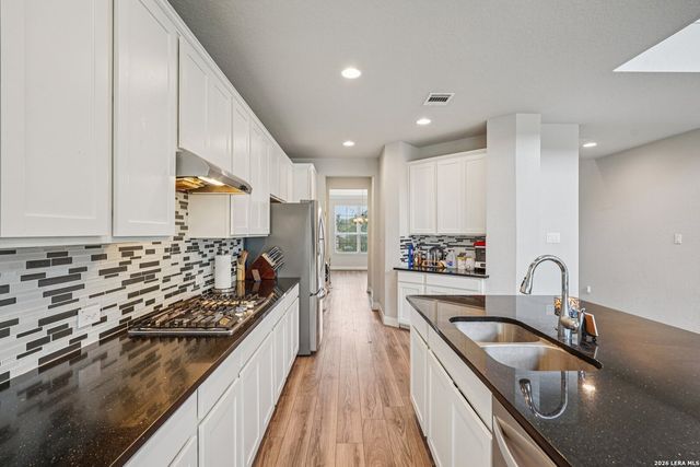 2243 TIPTOP LN, San Antonio, TX 78253