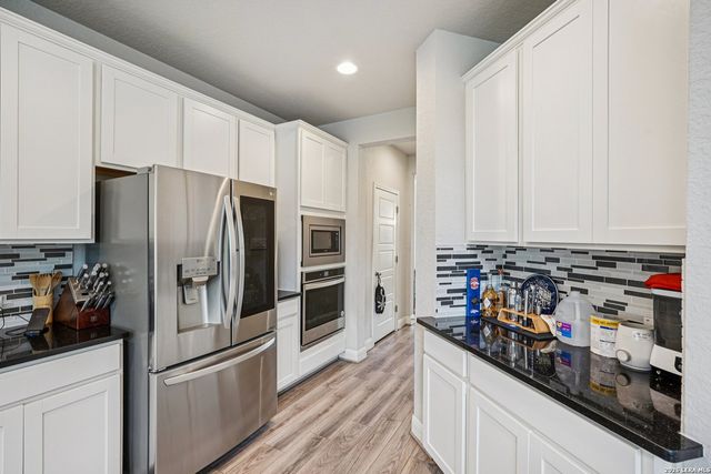 2243 TIPTOP LN, San Antonio, TX 78253